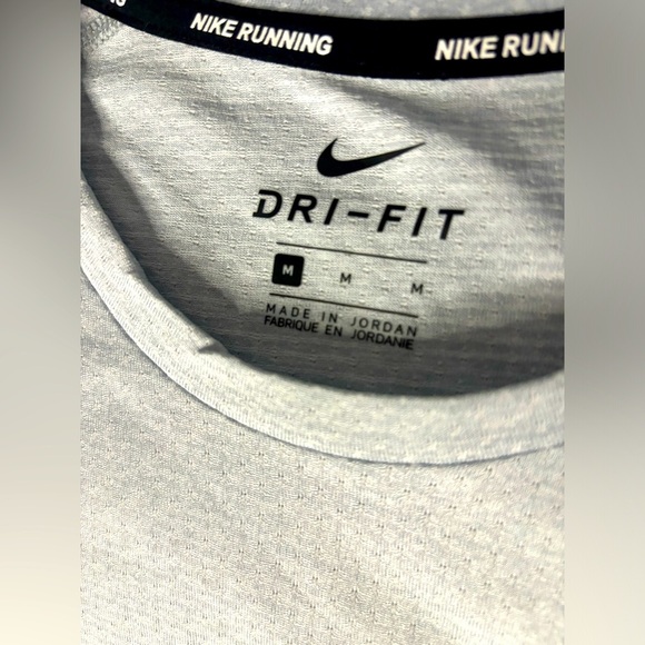 Nike dry fit men’s shirt - Picture 2 of 2